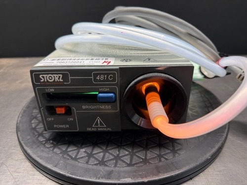 STORZ 481C LIGHT SOURCE