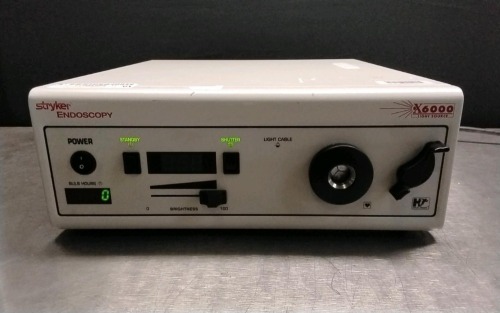 STRYKER X6000 LIGHT SOURCE