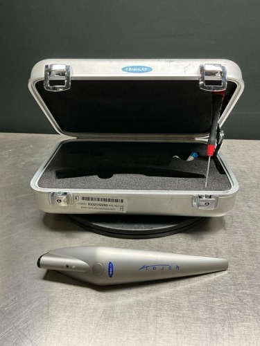 BRAIN LAB Z TOUCH LASER NAVIGATION POINTER HANDPIECE W/ CASE AND ACCESSORIES