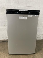 FRIGIDAIRE MINI FRIDGE