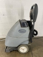 ADVANCE AQUACLEAN XP COMMERCIAL CARPET EXTRACTOR