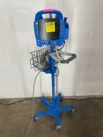 GE DINAMAP PROCARE 400 PATIENT MONITOR ON ROLLING STAND
