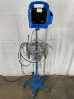 GE DINAMAP PROCARE 400 PATIENT MONITOR ON ROLLING STAND