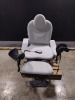 MIDMARK 630-020 POWER EXAM TABLE WITH HAND/ FOOT CONTROL, LEG STIRRUPS AND ARTICULATING ARMBOARDS DOM 11-04-2021 - 3