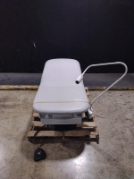 MIDMARK 225-002 POWER EXAM TABLE WITH FOOT CONTROL DOM 08-31-2021