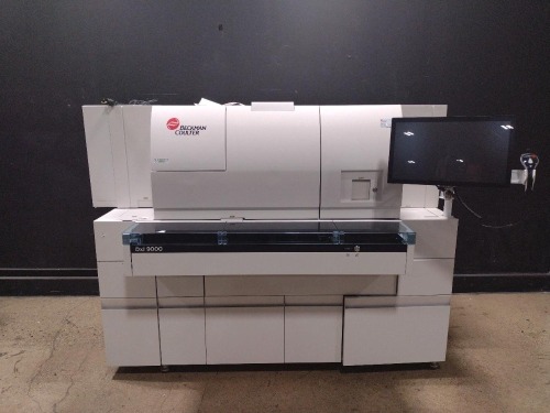 BECKMAN COULTER DXI 9000 LAB ANALYZER