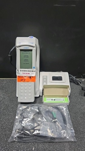 ABBOTT I-STAT 1 300-G BLOOD ANALYZER WITH ACCESSORIES
