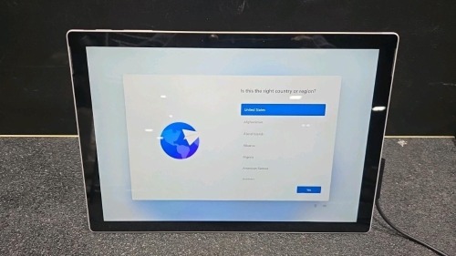 MICROSOFT 1960 SURFACE TABLE 128GB