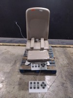 UMF 5016 POWERED EXAM TABLE