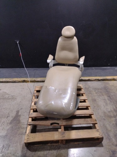PELTON & CRANE SP 30 DENTAL CHAIR