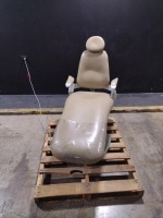 PELTON & CRANE SP 30 DENTAL CHAIR