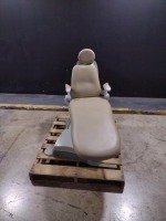 PELTON & CRANE SP 30 DENTAL CHAIR