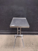 MAYO STAND