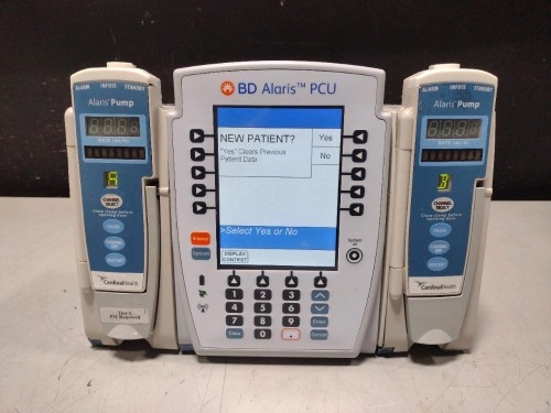 ALARIS PCU 8015 SERIES INFUSION PUMP WITH 8100 SERIES MODULES