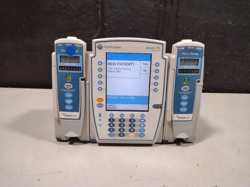ALARIS PC 8015 SERIES INFUSION PUMP WITH 8100 SERIES MODULES