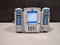ALARIS PC 8015 SERIES INFUSION PUMP WITH 8100 SERIES MODULES