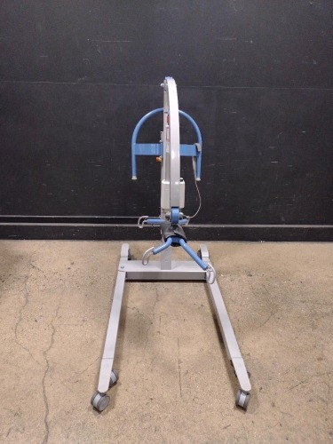 ARJO TENOR PATIENT LIFT
