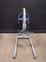 ARJO TENOR PATIENT LIFT
