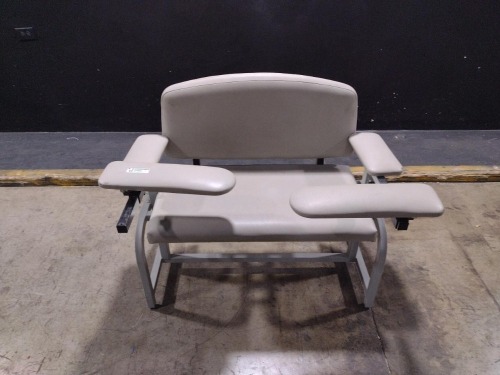 BLOOD DRAW CHAIR