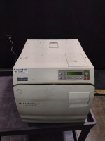 MIDMARK M11 ULTRACLAVE TABLETOP STERILIZER