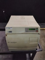 MIDMARK M11 ULTRACLAVE TABLETOP STERILIZER