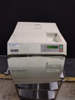 MIDMARK M11 ULTRACLAVE TABLETOP STERILIZER