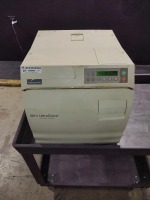 MIDMARK M11 ULTRACLAVE TABLETOP STERILIZER