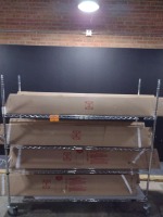 LOT OF LIGHT FIXTURES