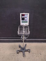 DATASCOPE ACCUTORR PLUS PATIENT MONITOR