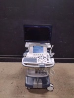 GE LOGIQ E9 ULTRASOUND MACHINE WITH 3 PROBES (C1-6, ML6-15, IC5-9-D) (SERIAL# 125096US8) (DOM: FEB. 2014)