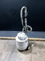 STRYKER CASTVAC WITH CAST CUTTER