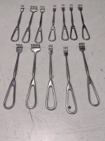 LOT OF VOLKMAN RETRACTORS