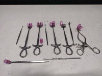 LOT OF RETRACTORS