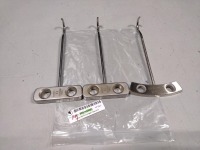 LOT OF DISLOCATING HOOKS