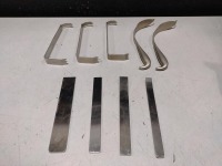 LOT OF RETRACTORS