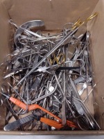 LOT OF VARIOUS INSTRUMENTS