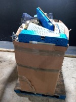 LOT OF EMPTY INSTRUMENT CASES & TRAYS