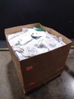 LOT OF VARIOUS DISPOSABLES