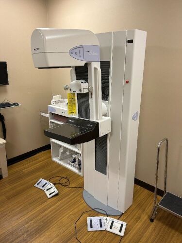 2008 Hologic Selenia DR 2D Mammography (No Hard Drive) (REMOVAL DEADLINE BEFORE 1/31/26)