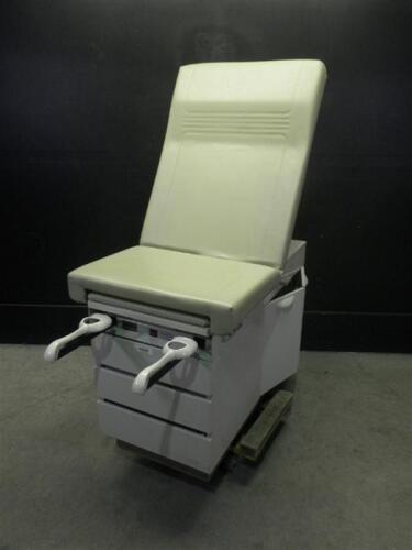 RITTER/MIDMARK 108 EXAM TABLE