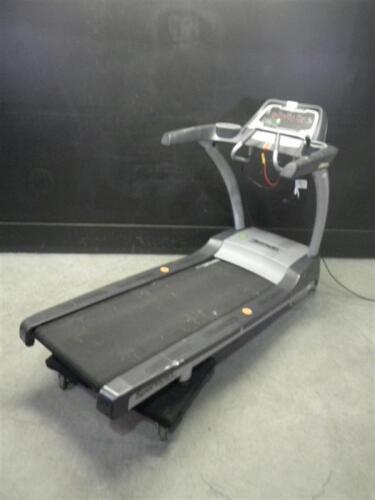 SPORTS ART T652 TREADMILL