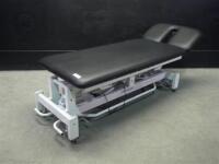 METRON ELITE EUROPEAN 2 TREATMENT TABLE