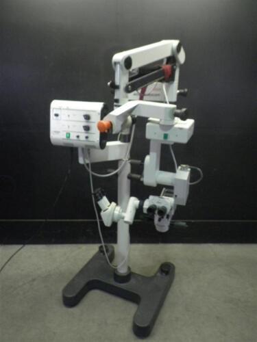 LEICA M690 SURGICAL MICROSCOPE WITH SINGLE BINOCULARS (10X/21B) WITH VIEWING ATTACHMENT (10X/21B), BOTTOM LENS (F=200) ON ROLLING STAND