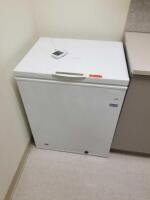 FRIGIDAIRE CHEST FREEZER