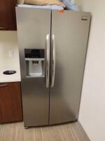 FRIGIDAIRE REFRIGERATOR/FREEZER