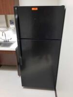 GENERAL ELECTRIC REFRIGERATOR/FREEZER