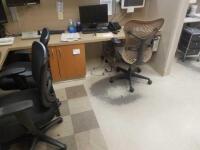 NURSES STATION: 3 CHAIRS, 6 MONITORS