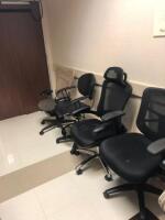 LOT OF 6 OFFICE CHAIRS