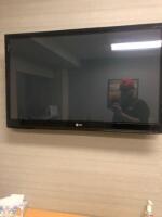 LG 42" FLAT SCREEN TELEVISION