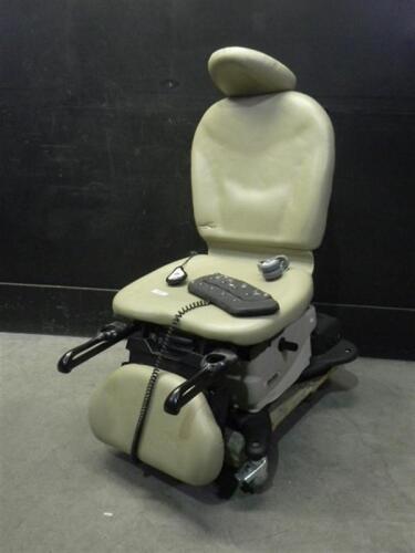 MIDMARK 630 POWER EXAM CHAIR WITH HAND AND FOOT CONTROLS